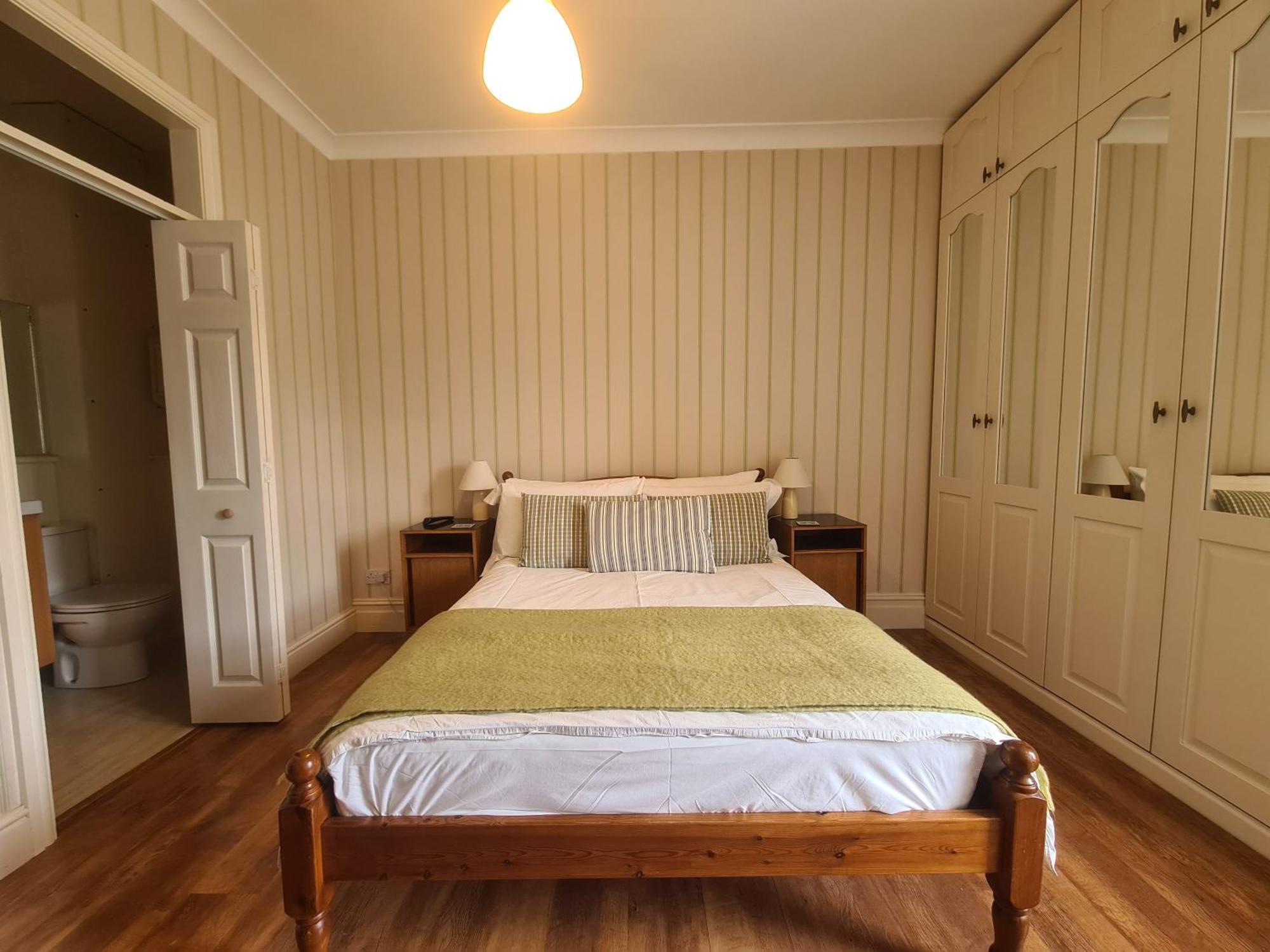 Bnb-Side Portland Bilik gambar